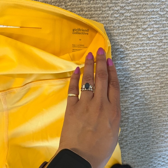 ***SOLD*** Girlfriend Collective Bike Shorts - Picture 3 of 4